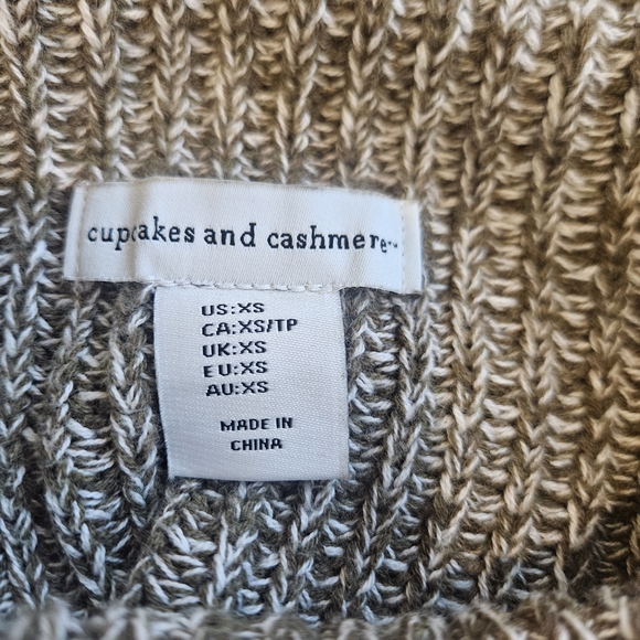 cupcakes & cashmere Textured Olive And White Marled Mock Turtleneck Sweater - Picture 7 of 7